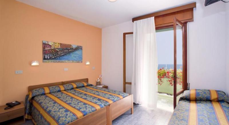 Hotel Bettina Lido di Jesolo Exterior foto